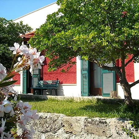 Il Corallo Del Salento Alojamento de Acomodação e Pequeno-almoço 3*