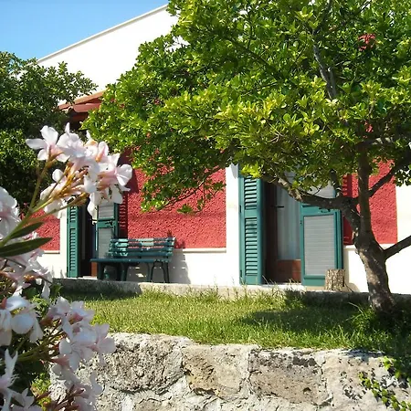 Bed & Breakfast Il Corallo Del Salento Vignacastrisi